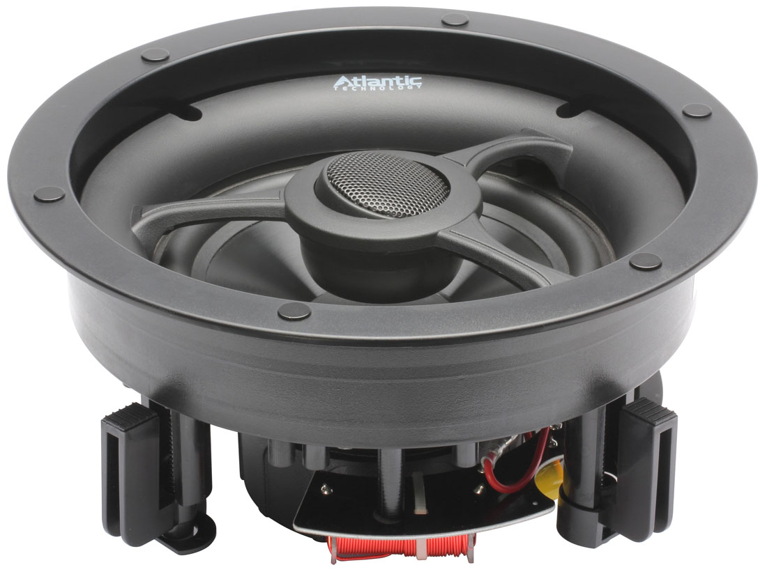 Gros plan sur l'enceinte encastrée Atlantic Technology IC-6.2