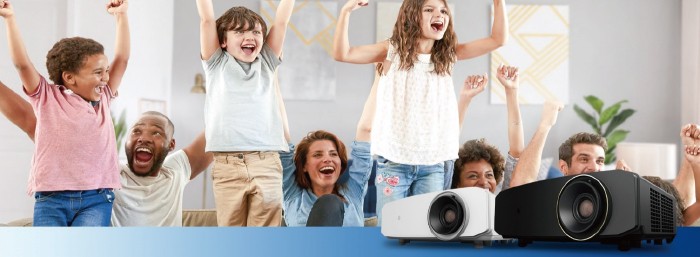 Le projecteur laser 4K JVC LX-NZ30 offre une haute luminosité.