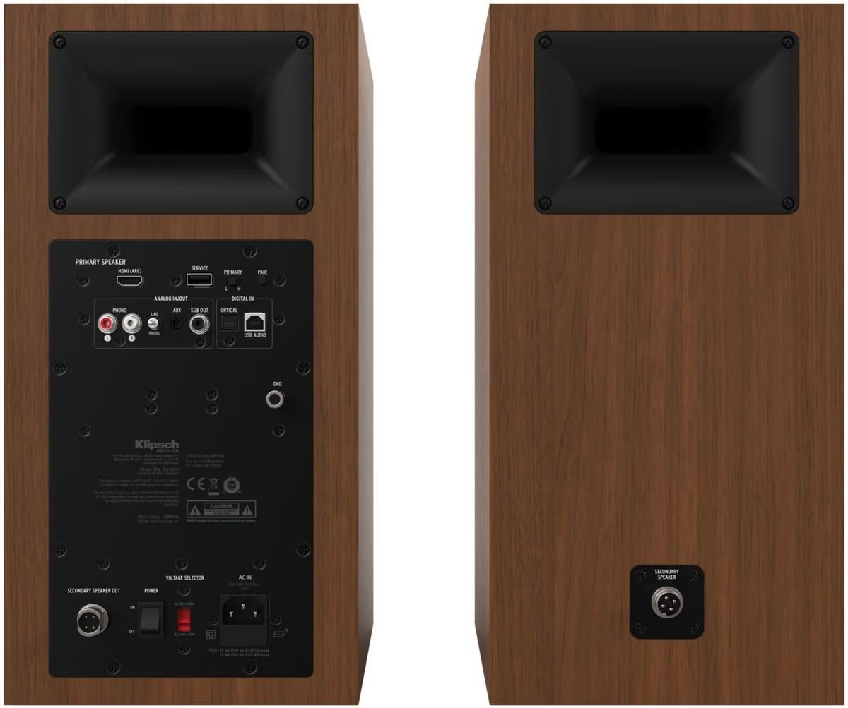 Les enceintes Klipsch Sevens offrent un large panel d'entrées audio et vidéo