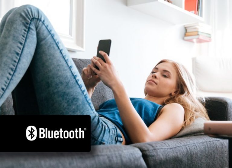 Le Pioneer VSX-LX305 intègre le Bluetooth bidirectionnel.