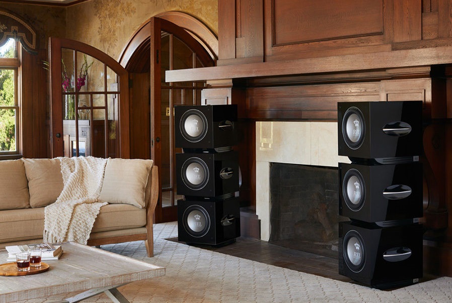 REL S812, caisson de basses