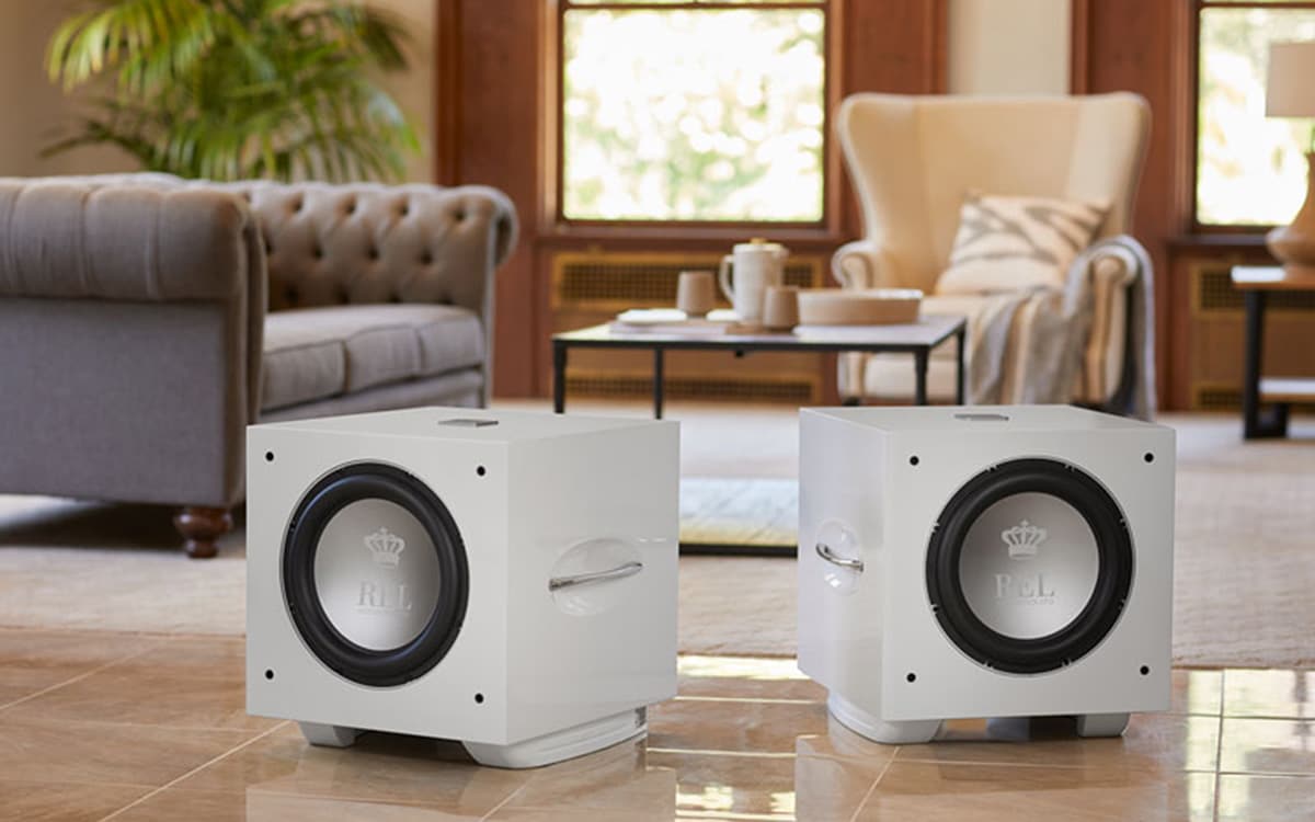 REL S812, caisson de basses