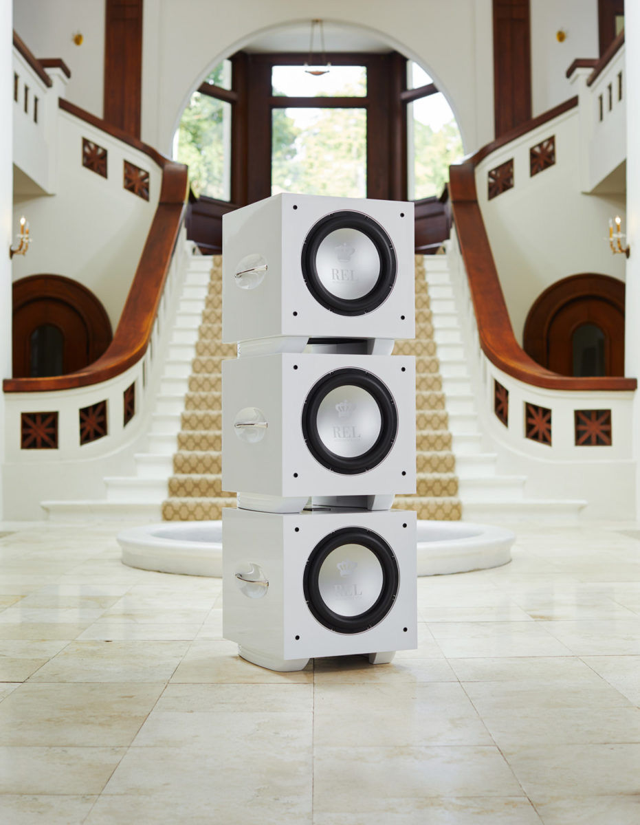 REL S812, subwoofer actif
