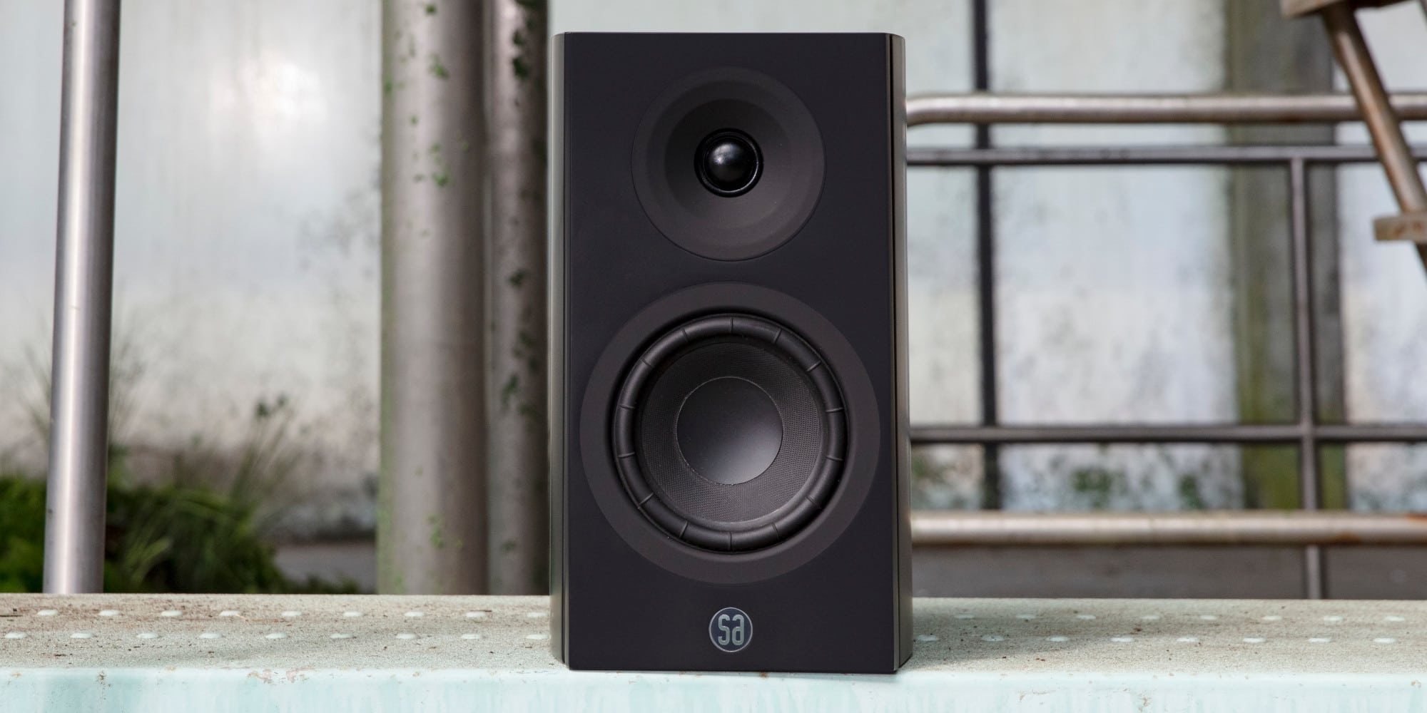 Paire d'enceintes bibliothèque System Audio Legend 5.2