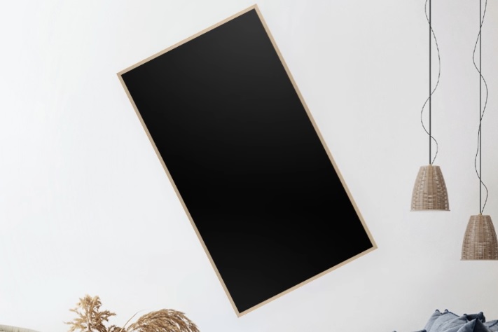 Grâce à son accroche murale rotative le Samsung TQ55LSD03B peut pivoter horizontalement ou verticalement.